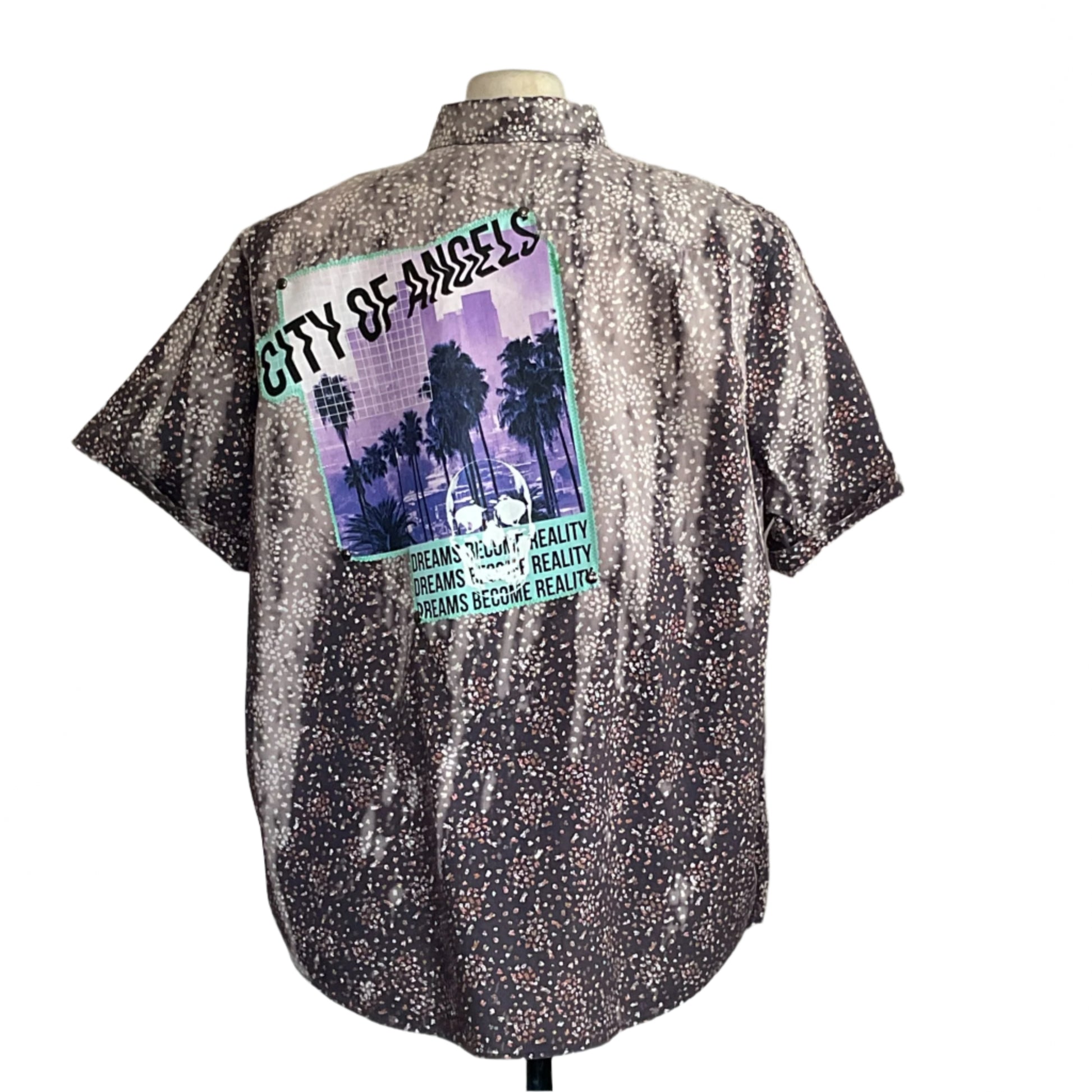 CITY OF LOS ANGLES Men's Custom BEAR SIZE 4XL shirt features a splatter print with a graphic of LA skyline and slogans, perfect for bold, standout style.